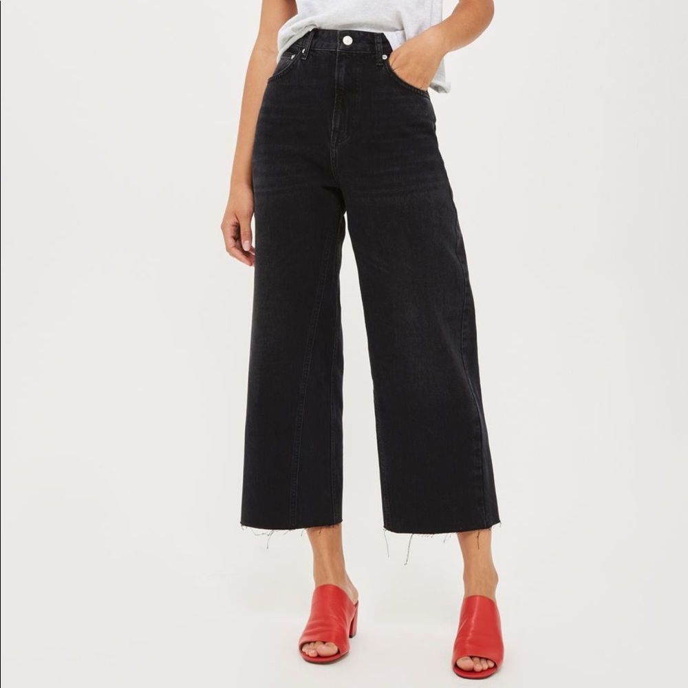 TOPSHOP wide leg black jean - women’s sz. 34